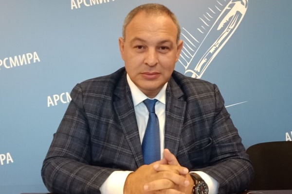 აფხაზ ოპოზიციონერს საპარლამენტო იმუნიტეტს ართმევენ