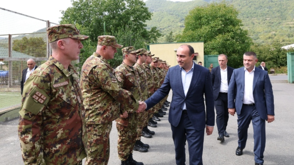 შინაგან საქმეთა მინისტრმა რაჭა-ლეჩხუმისა და ქვემო სვანეთის რეგიონში სამუშაო შეხვედრები გამართა
