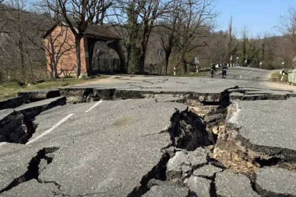 ტყიბულის მუნიციპალიტეტის სოფელ კურსებში, სტიქიის ზონაში მოქცეული 80 ოჯახიდან, 58 ადგილზე ვეღარ დაბრუნდება