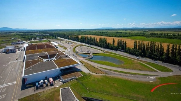 საქართველოს აეროპორტები 8 მილიონ მგზავრს მოემსახურა, ავიარეისების რაოდენობა - 18%-ით გაიზარდა