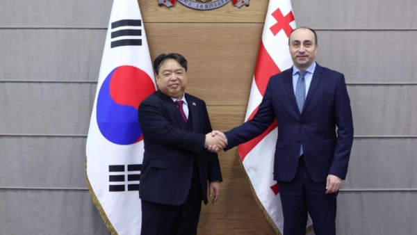 გეკა გელაძემ კორეის რესპუბლიკის ელჩთან გაცნობითი შეხვედრა გამართა