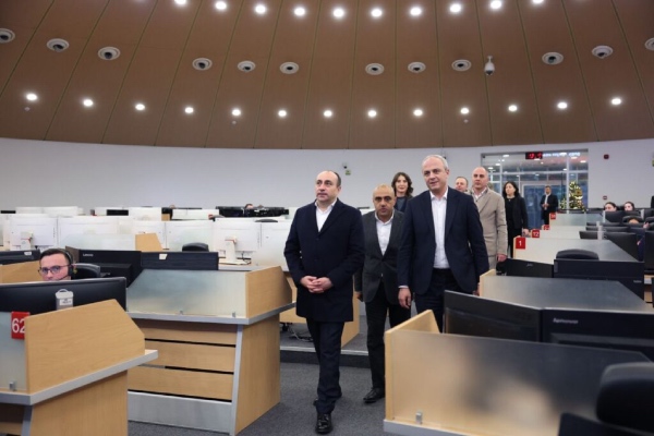 გეკა გელაძემ შინაგან საქმეთა სამინისტროს სხვადასხვა დანაყოფის თანამშრომლებს ახალი წელი მიულოცა