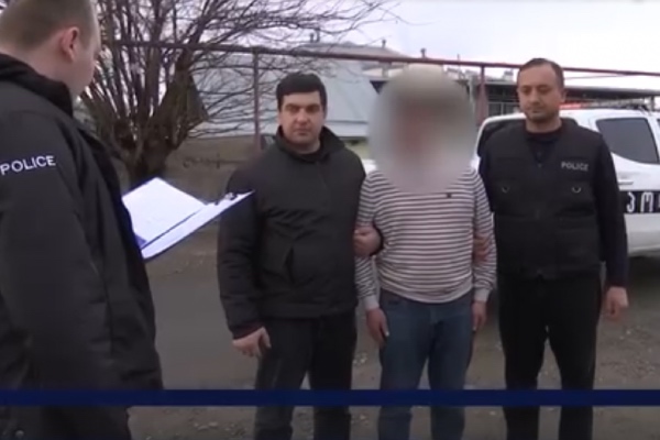 ქვემო ქართლის პოლიციამ გარდაბანში სხვადასხვა დროს ჩადენილი ქურდობისთვის ძებნილი პირი დააკავა