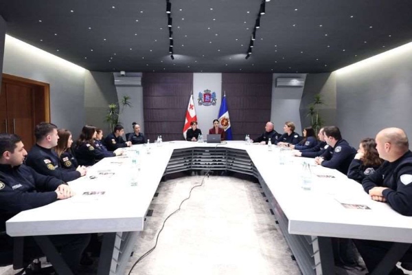 შსს-ს წარმომადგენლებმა, ქალთა მიმართ ძალადობის წინააღმდეგ 16-დღიანი გლობალური კამპანიის ფარგლებში, თბილისსა და რეგიონებში შეხვედრები გამართეს