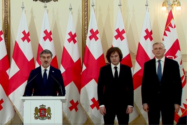 პრეზიდენტმა აჭარის მთავრობის თავმჯდომარის თანამდებობაზე ზურაბ პატარაძე წარადგინა